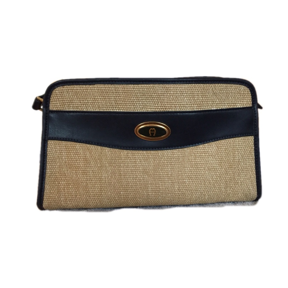 Vintage Etienne Aigner straw purse, navy trim